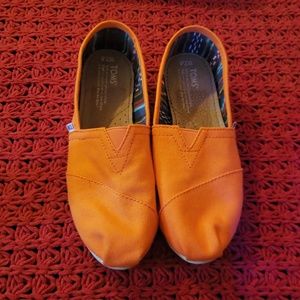 Classic TOMS Orange
